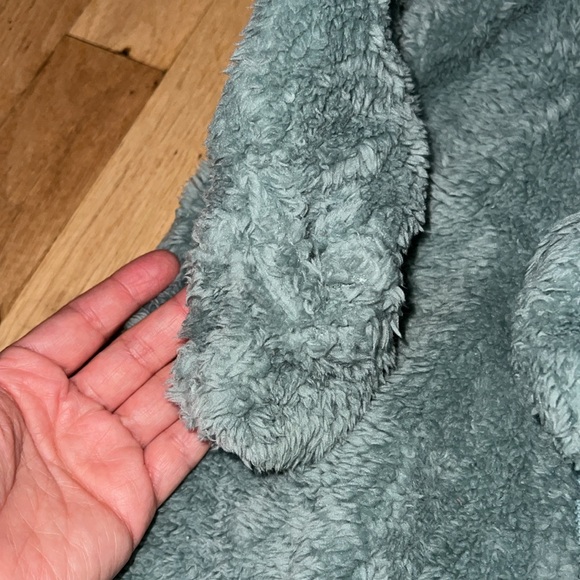 Carter’s Baby Hooded Sherpa Bunting Pram - Picture 8 of 8